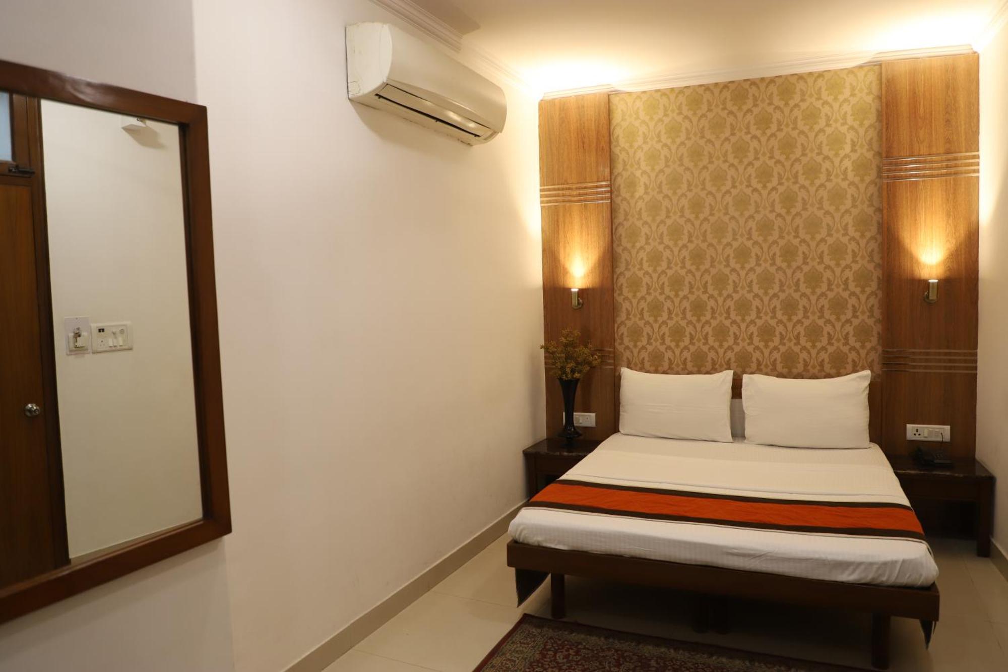 Airport Hotel New Delhi Eksteriør bilde