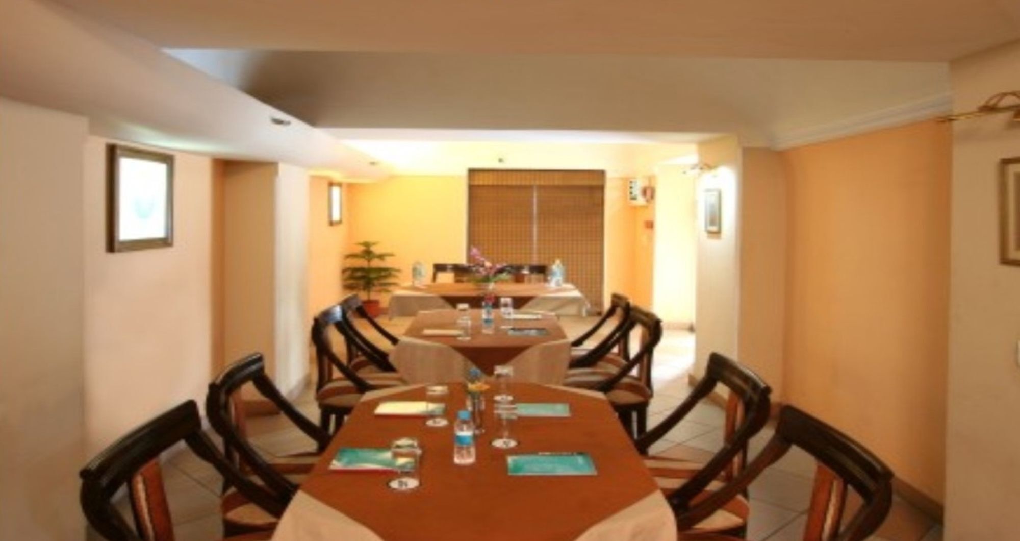 Airport Hotel New Delhi Eksteriør bilde